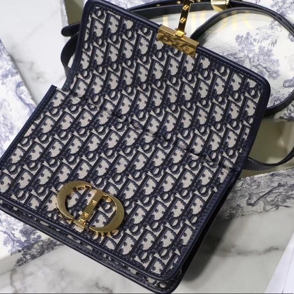 Dior - Picture 2 of 5